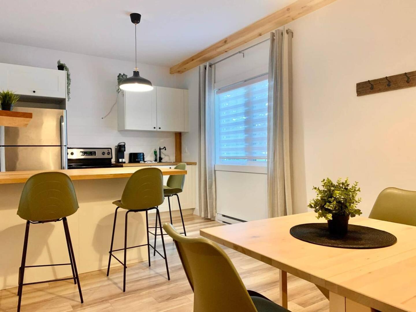 Condos St-Come - Bohemien, Au Coeur Des Activites Saint Come Luaran gambar
